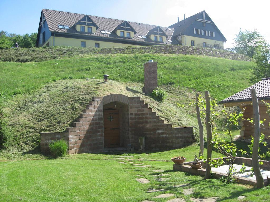 Penzion Malovany Osvetimany Extérieur photo
